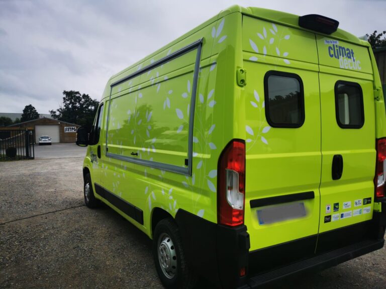 Aménagement food truck Ener'gence Camion Climat 1