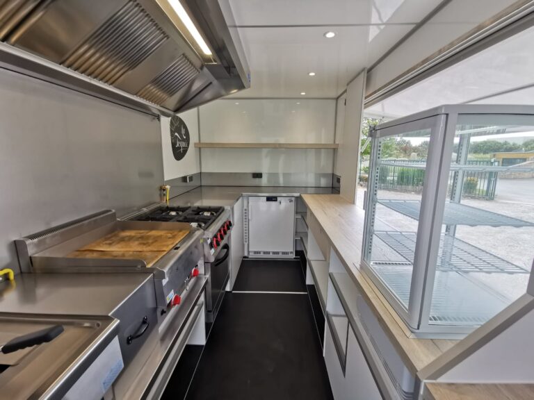 Aménagement food truck La Toquée en Bretagne 3