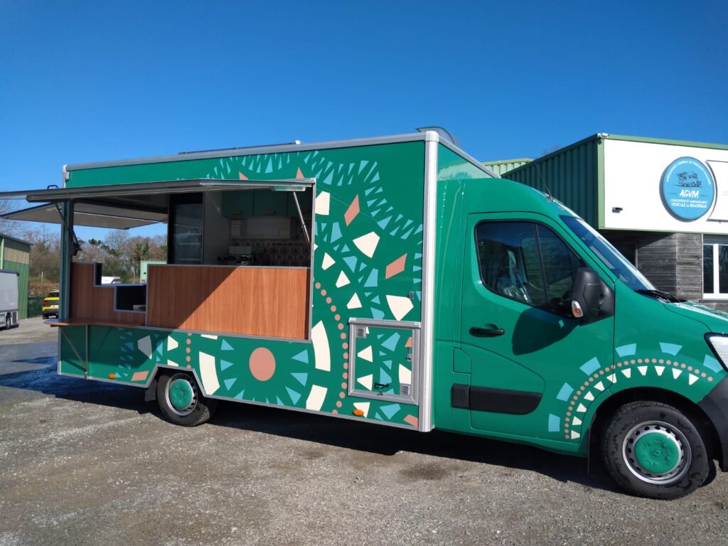 Aménagement food truck Le Camion II - Conception et réparation 1