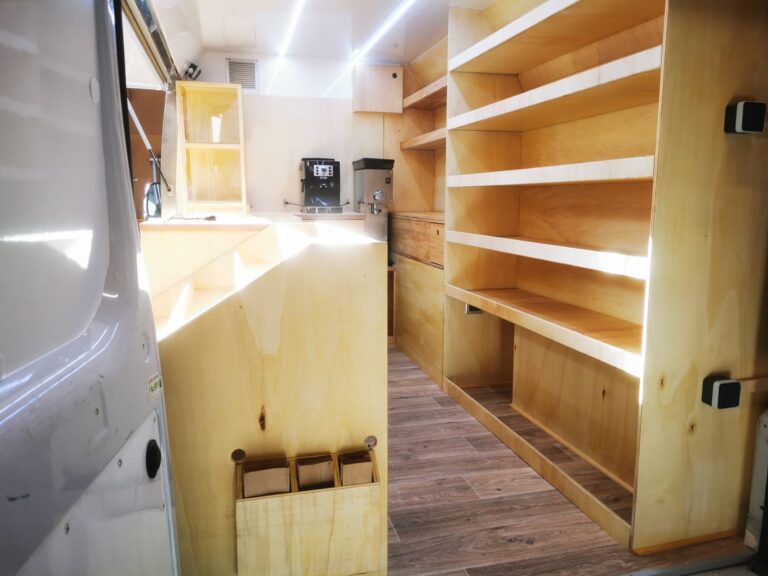 Aménagement food truck Les Cafés à Volon'thés en Bretagne 6