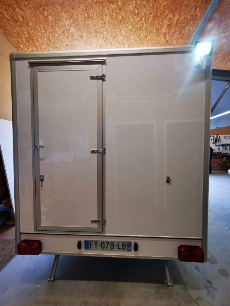 Aménagement food truck rôtisserie en Bretagne 9